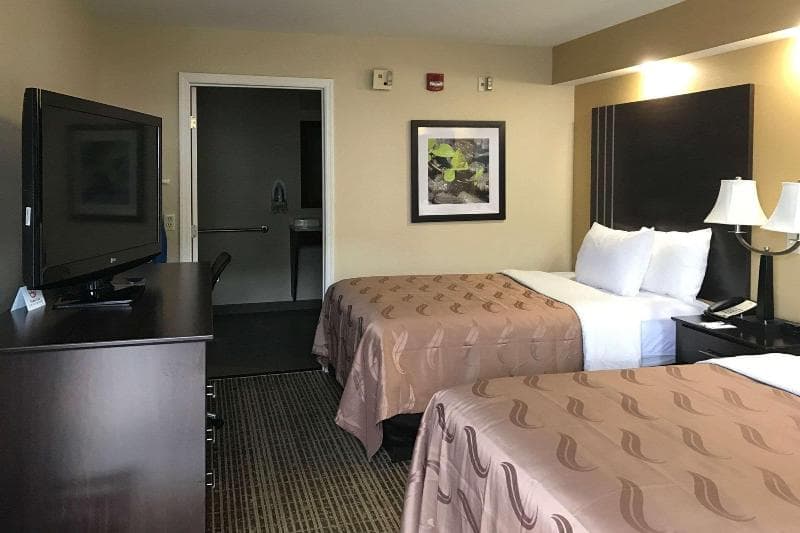 Quality Inn 3