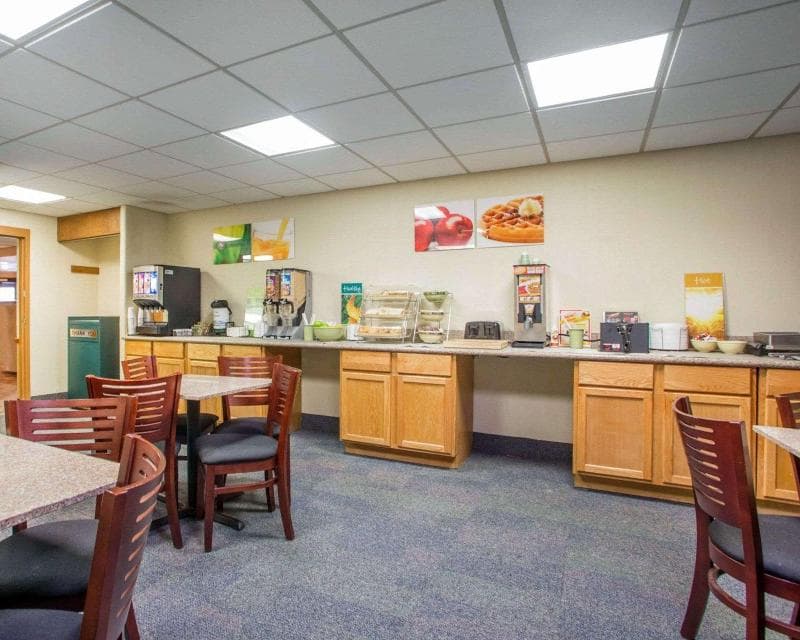 Quality Inn Stadium Area 2