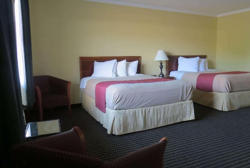 Travelodge by Wyndham Stratton 5