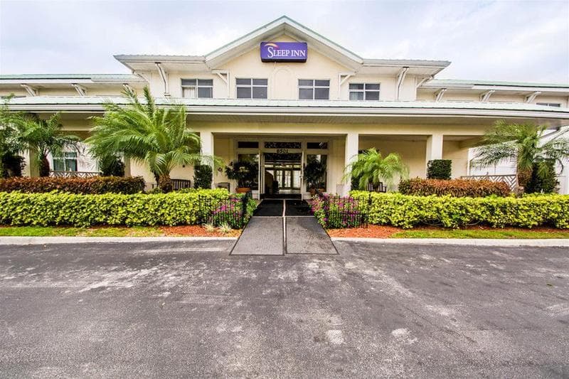 Sleep Inn At Pga Village 3