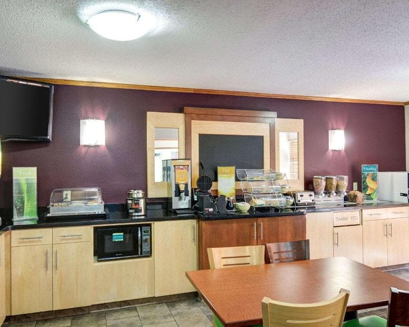 Quality Inn 3