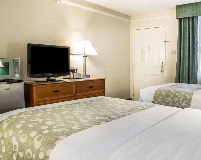 Quality Inn 3