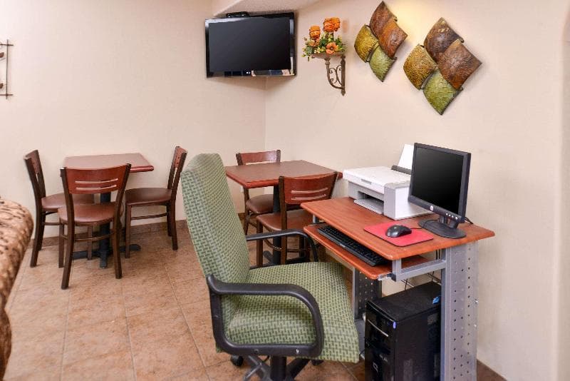 Quality Inn main