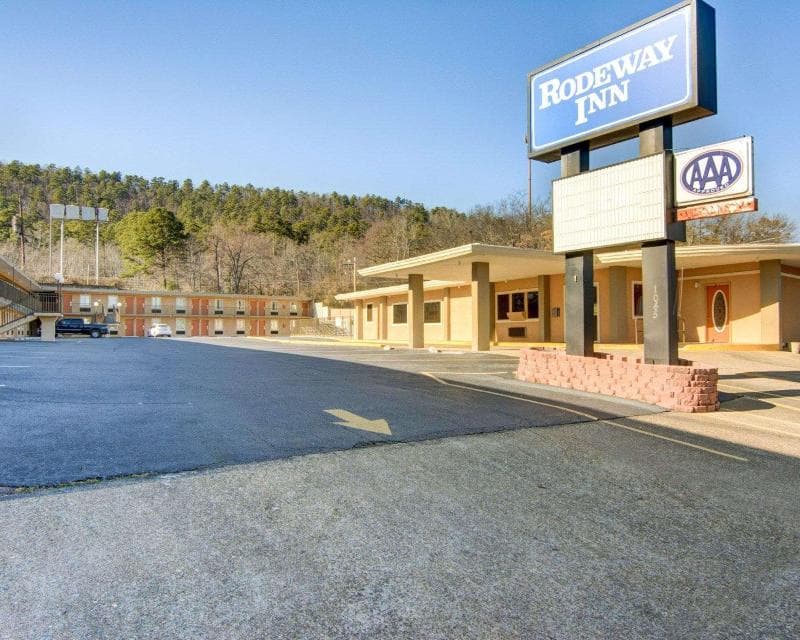 Rodeway Inn Hot Springs 5