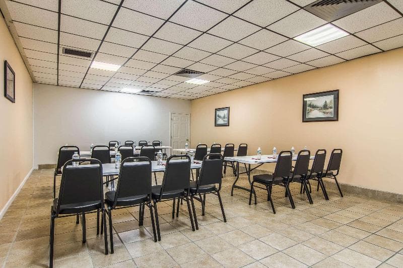 Econo Lodge photo 1