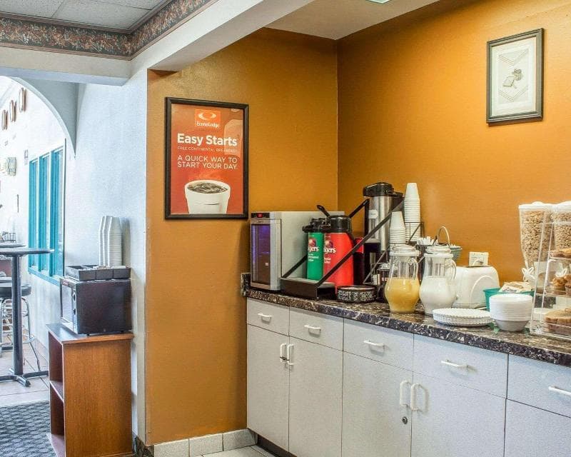 Econo Lodge Winslow I-40 3
