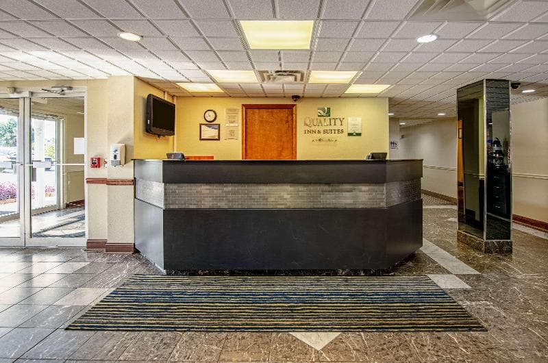 Quality Inn & Suites Bristol 5