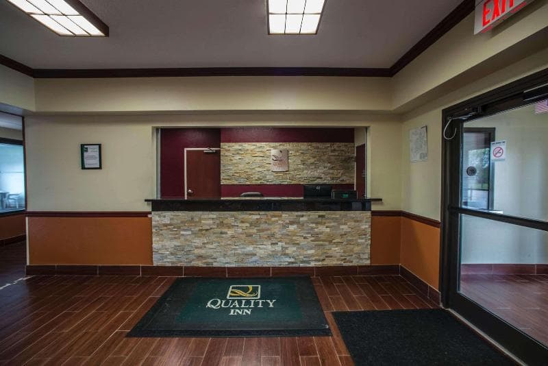 Quality Inn 3