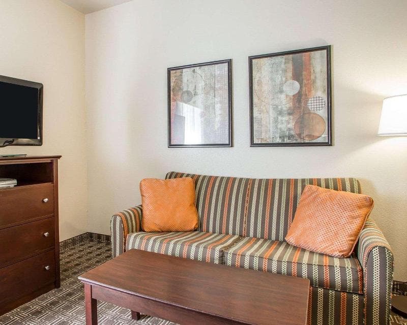 Mainstay Suites St. Robert - Fort Leonard Wood 5