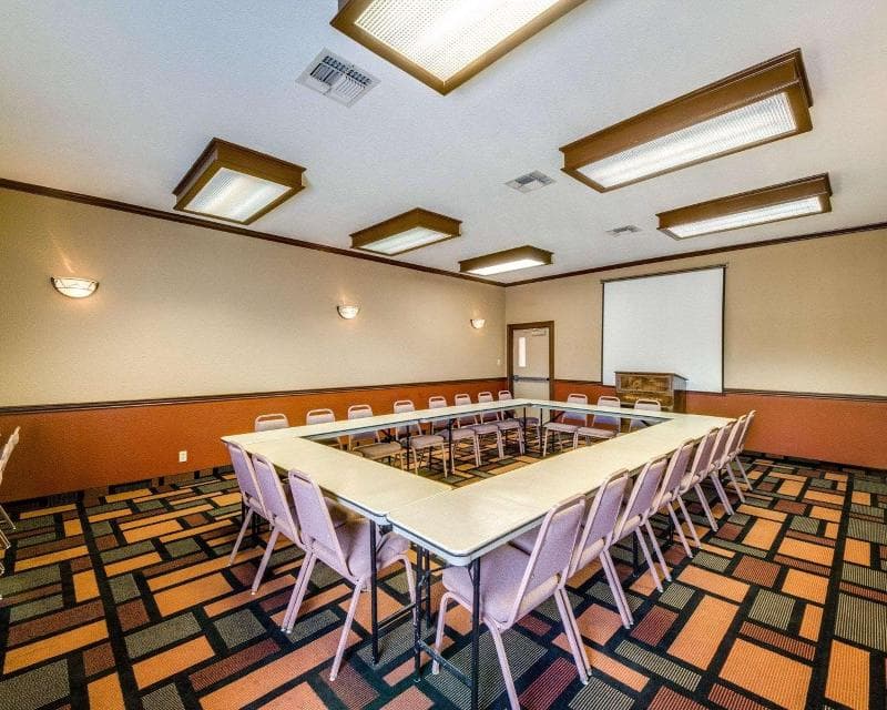 Econo Lodge Inn And Suites Eagle Pass photo 1