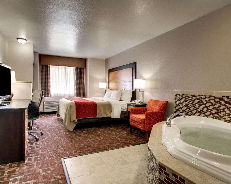 Days Inn By Wyndham Jackson Downtown 3