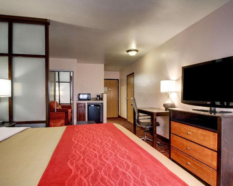 Days Inn By Wyndham Jackson Downtown 4