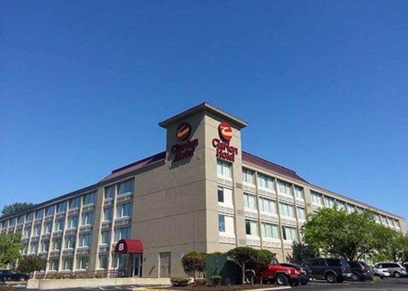 Clarion Hotel & Convention Center Joliet photo 1