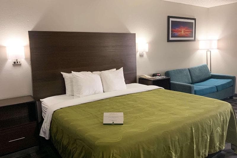 Quality Inn Hillsboro 5