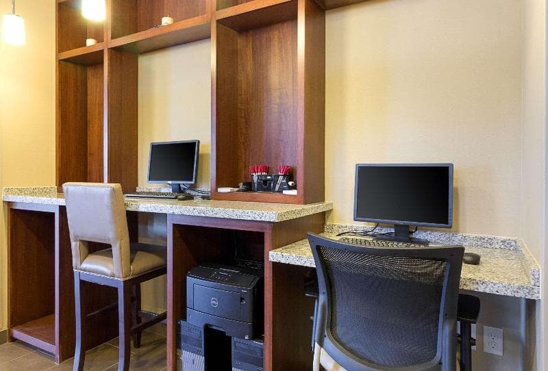 Comfort Suites & Conference Center photo 1