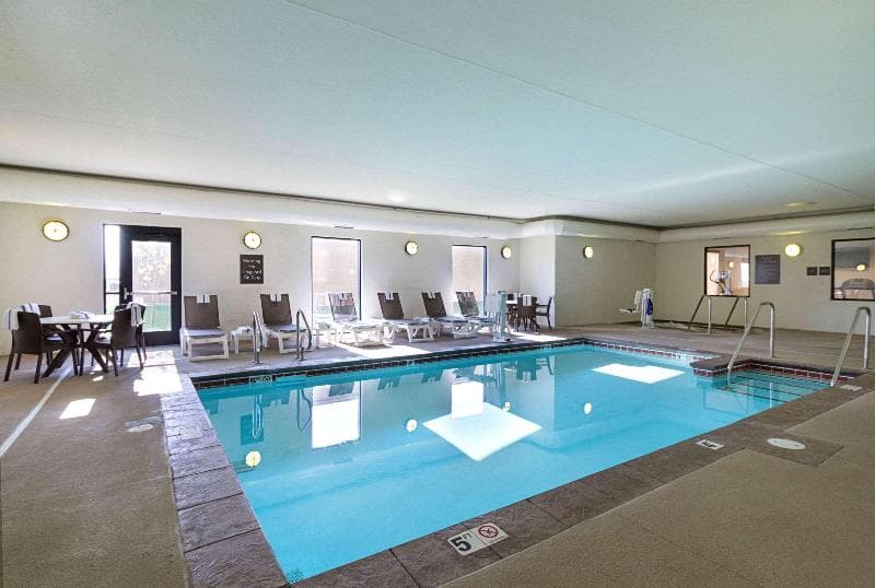 Comfort Suites & Conference Center 5