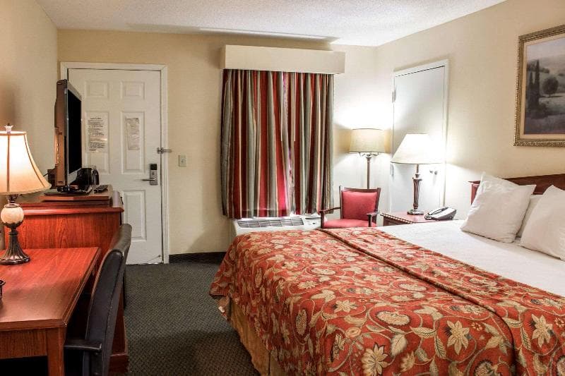Econo Lodge Greenville 5
