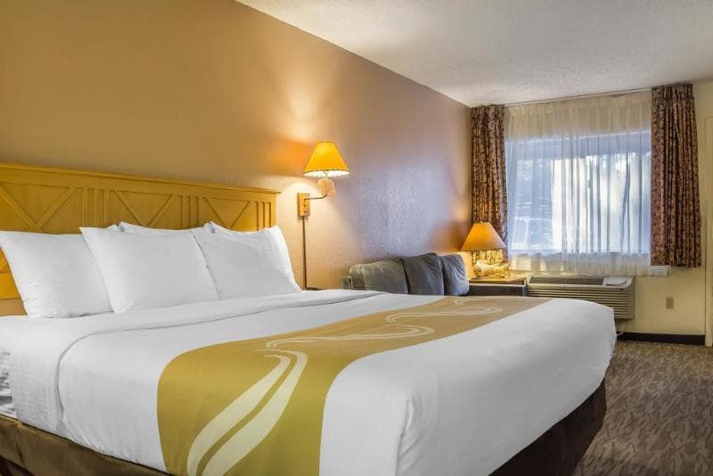 Quality Inn 3