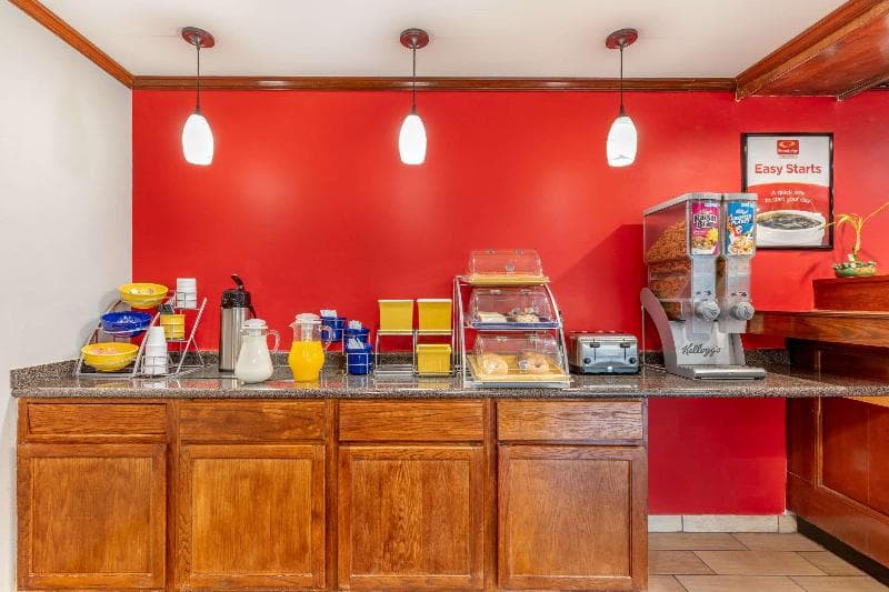 Econo Lodge Kosciusko 1