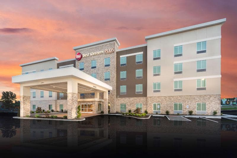 Best Western Plus St. Louis Airport Hotel photo 1
