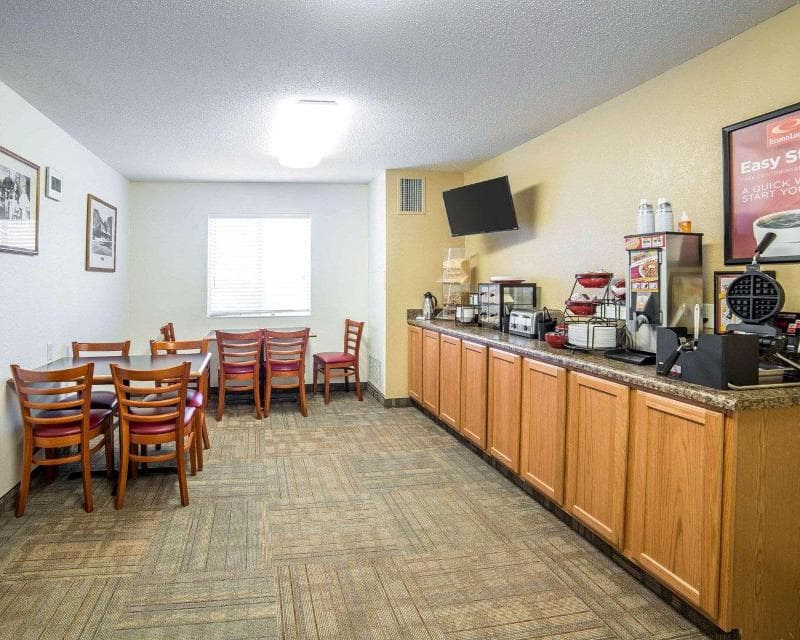 Econo Lodge photo 1
