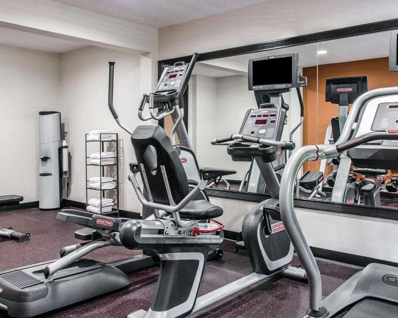 Quality Inn And Suites Warren - Detroit 2