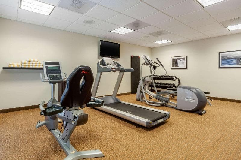 Sleep Inn & Suites Medical Center 2