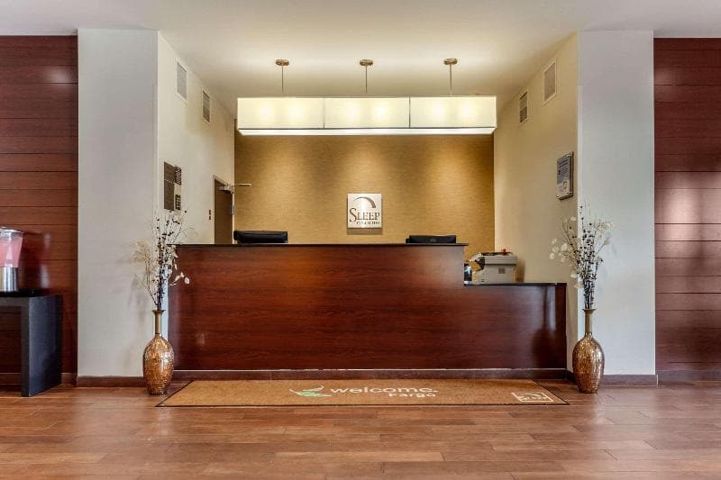 Sleep Inn & Suites Medical Center 5