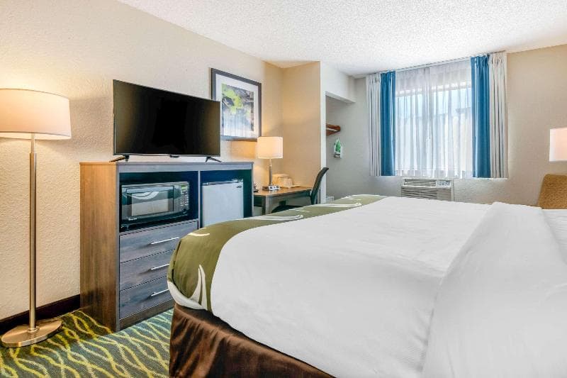 Quality Inn Leesburg Chain Of Lakes 5