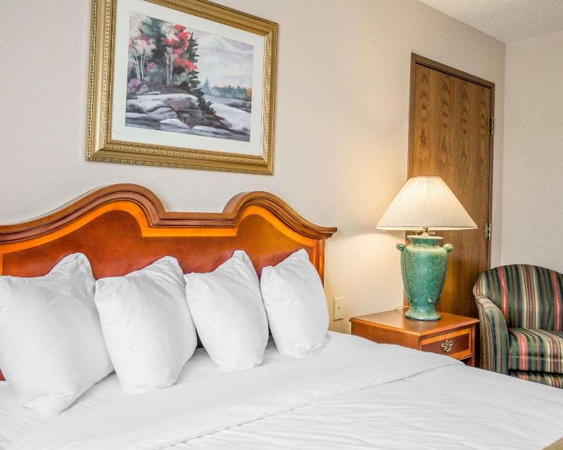 Quality Inn & Suites Manistique photo 1