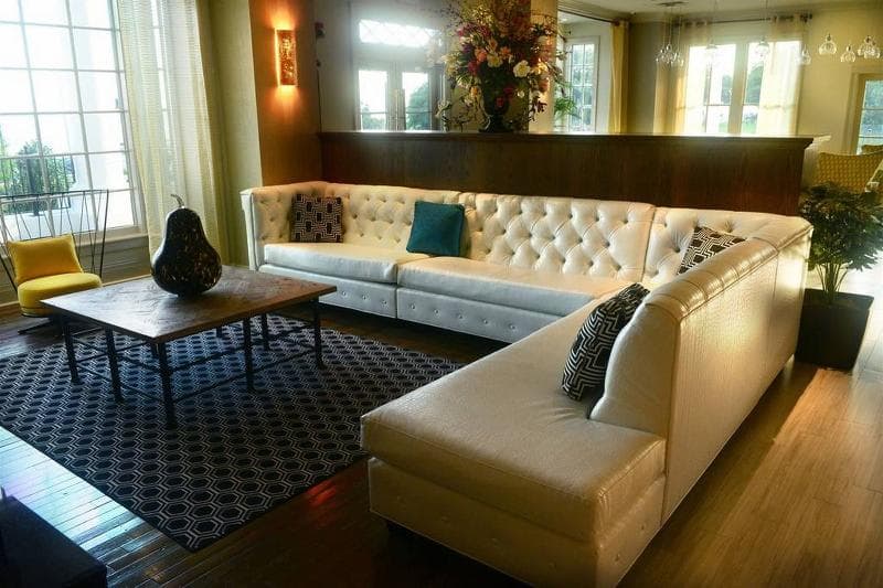 The White House Hotel 4