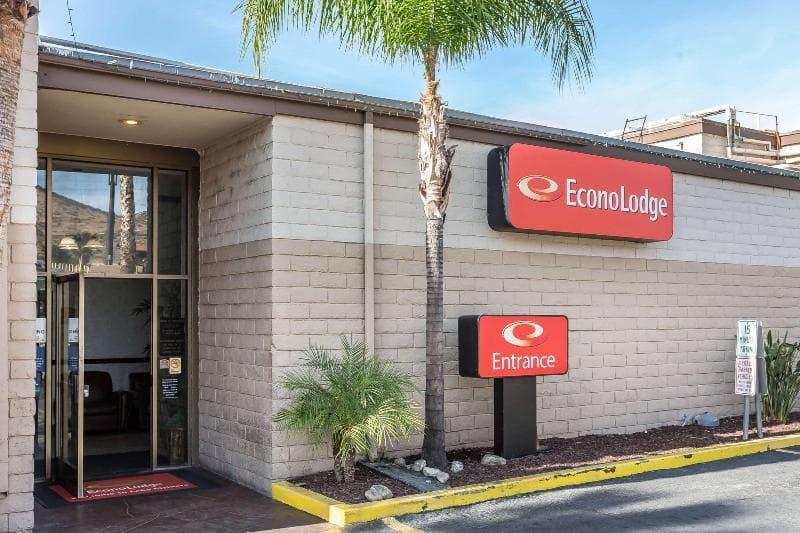 Econo Lodge Lake Elsinore Casino 4