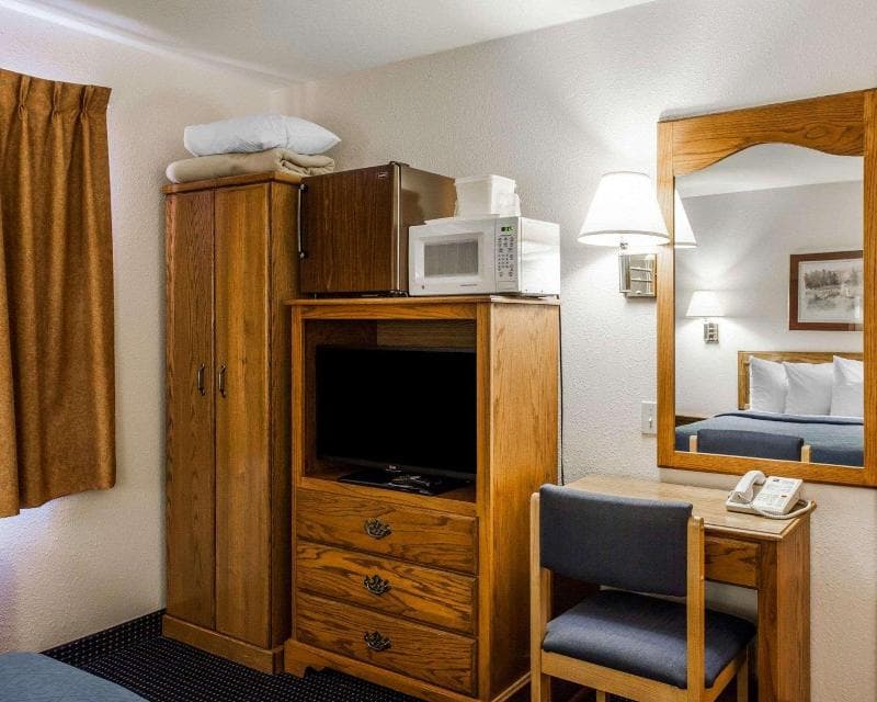 Quality Inn And Suites Hood River 3