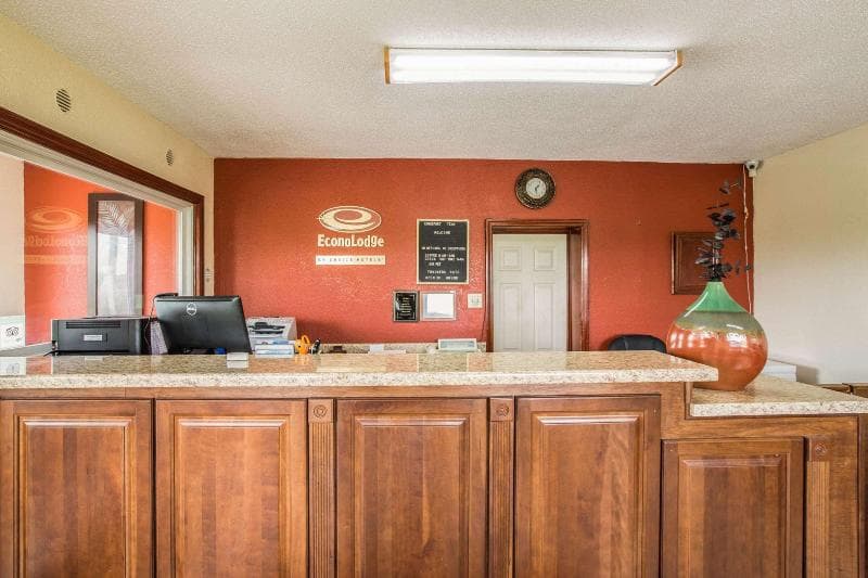 Econo Lodge Kingsport 5