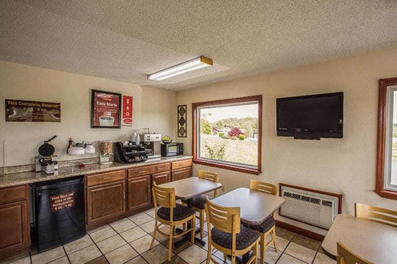 Econo Lodge Kingsport 2