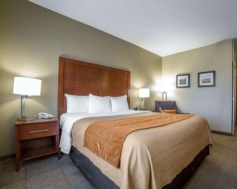 Comfort Inn Evansville-Casper 4