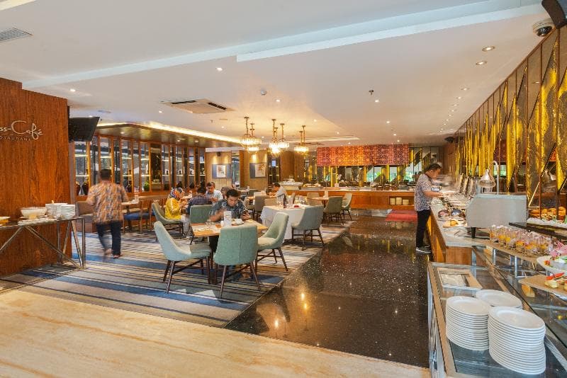 Swiss-Belhotel Pondok Indah 5