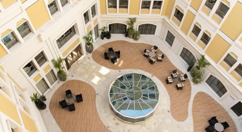 Coral Muscat Hotel & Apartments 3
