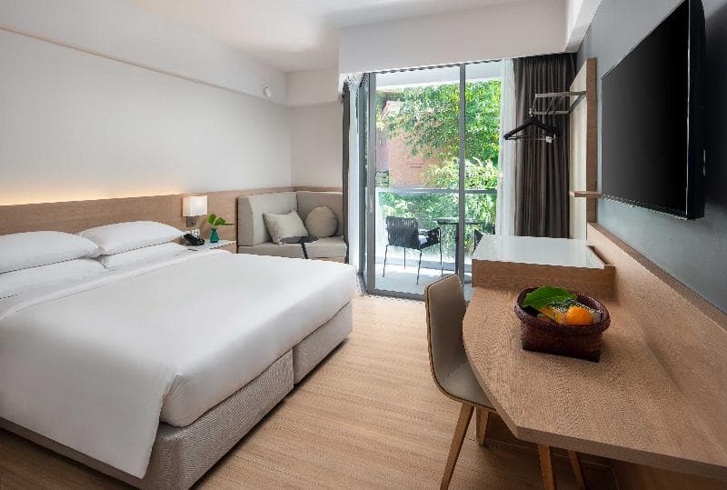 The Andaman Beach Hotel Phuket 4