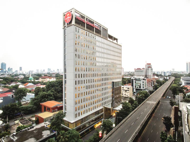 Grandhika Hotel Iskandarsyah 4