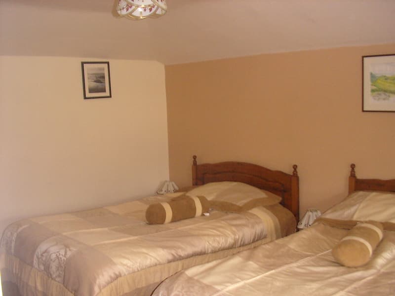 Bridgeview Farmhouse main