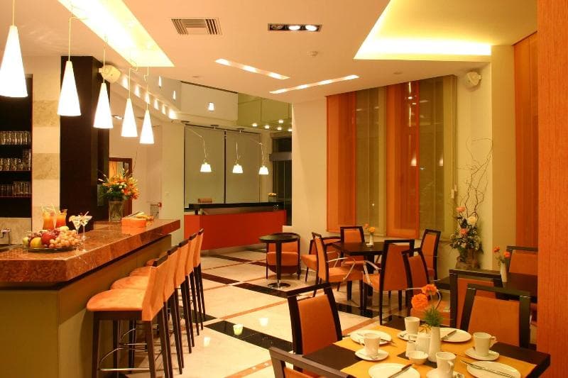 Alexandros Hotel 2