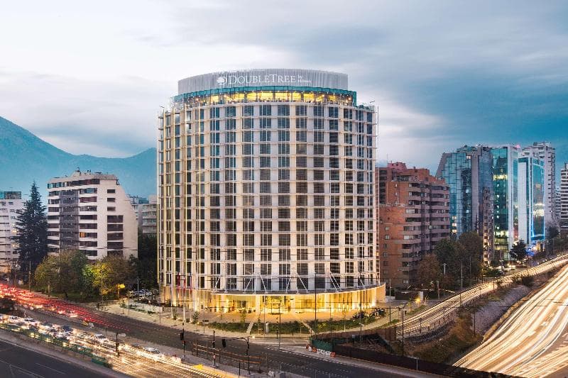 DoubleTree by Hilton Santiago Kennedy 2