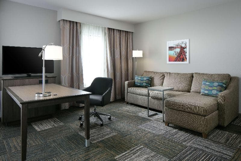 Hampton Inn & Suites Minooka 2