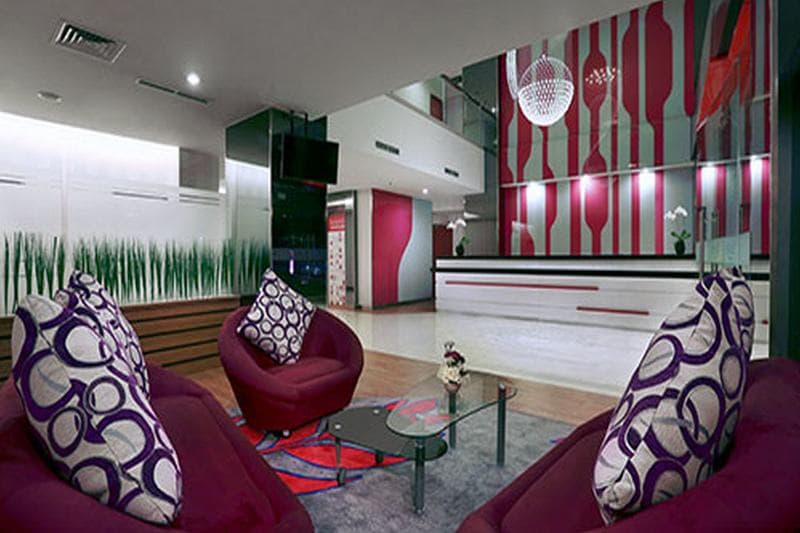 Yusra Inn Hotel Bekasi 4