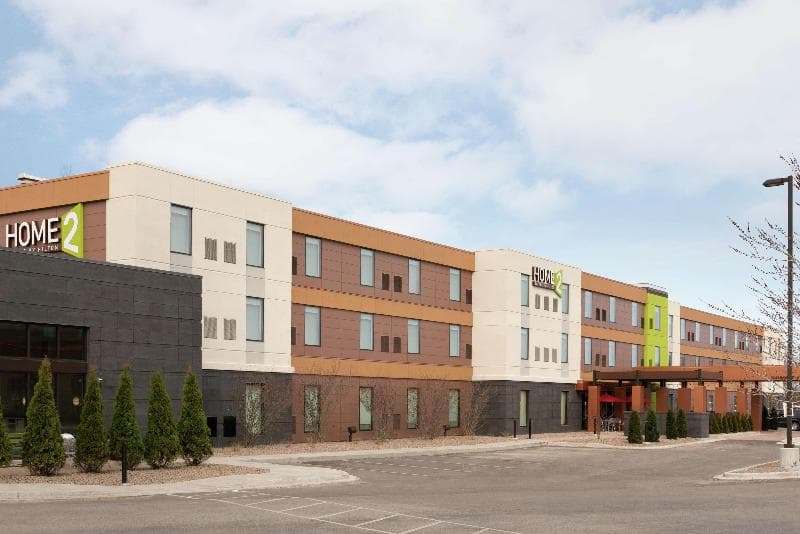 Home2 Suites by Hilton Milwaukee Airport 2