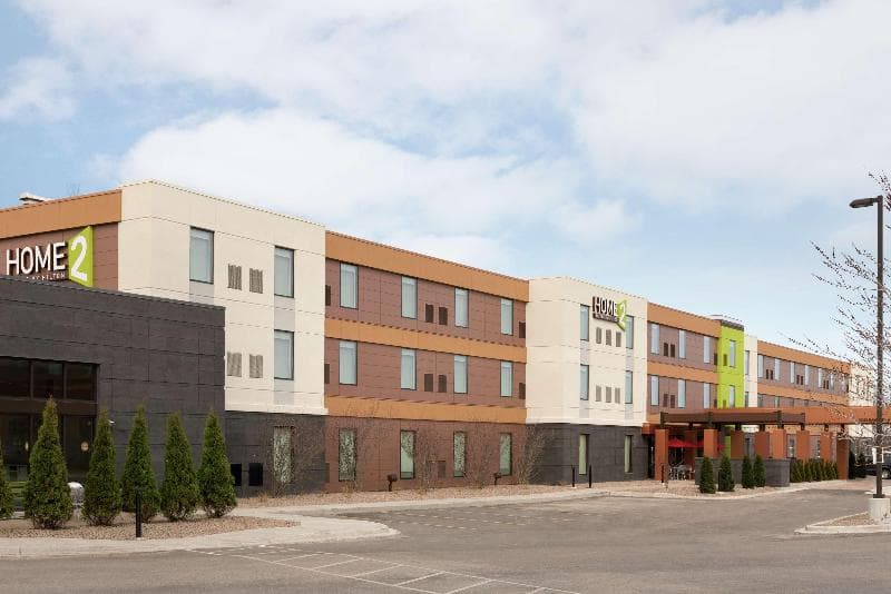 Home2 Suites by Hilton Milwaukee Airport 4