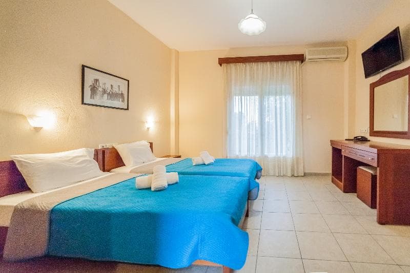 Sintrivanis Resort Beach 4