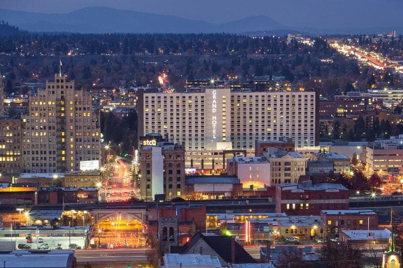 The Davenport Grand, Autograph Collection 5