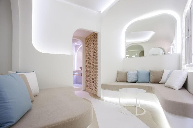Andronikos Santorini 5